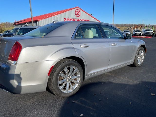 2015 Chrysler 300 Limited