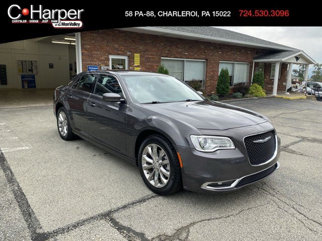 2015 Chrysler 300 Limited