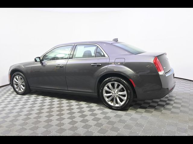 2015 Chrysler 300 Limited