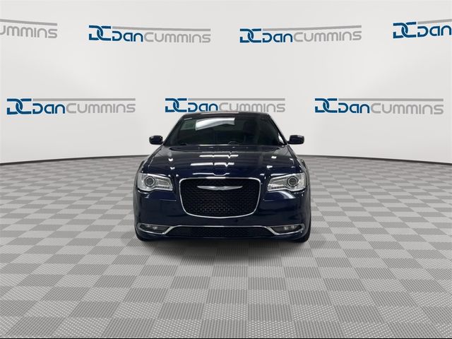 2015 Chrysler 300 Limited