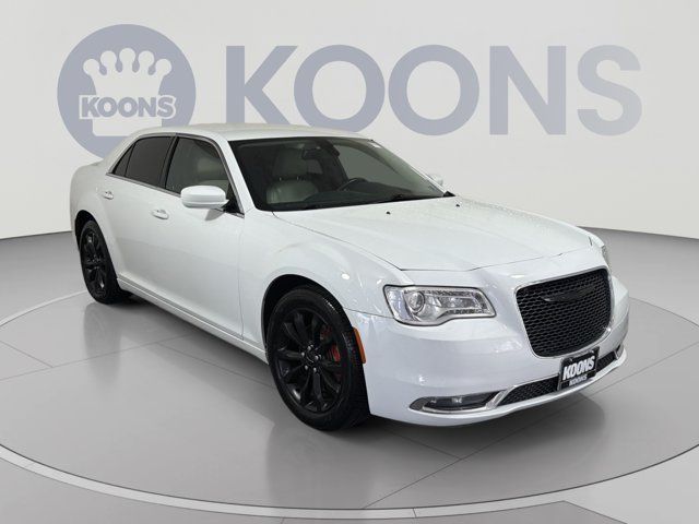 2015 Chrysler 300 Limited