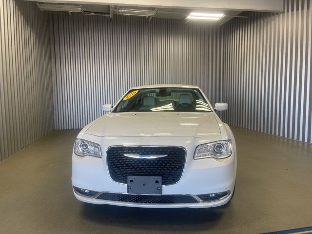 2015 Chrysler 300 Limited