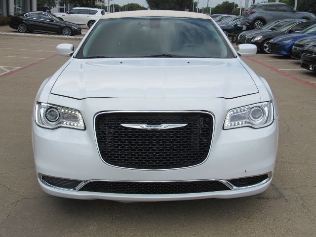 2015 Chrysler 300 Limited