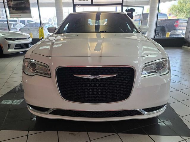 2015 Chrysler 300 Limited