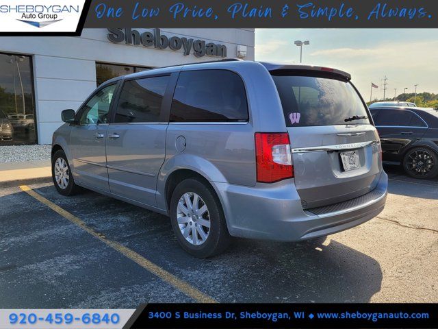 2015 Chrysler Town & Country LX