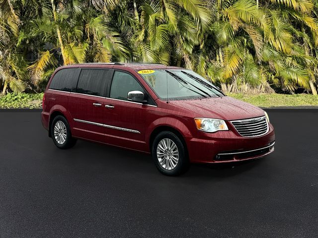 2015 Chrysler Town & Country Limited Platinum