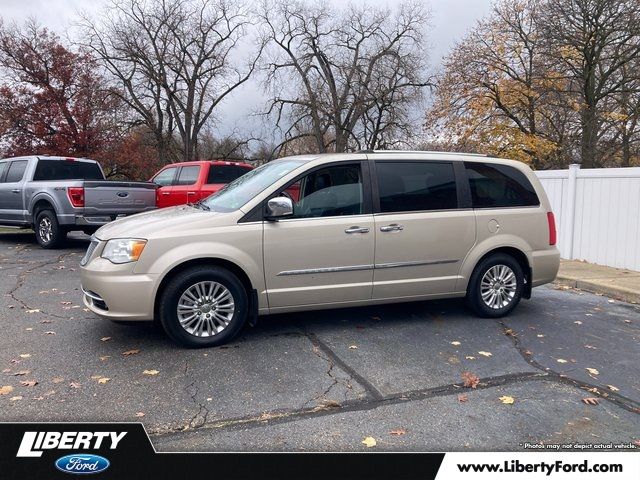 2015 Chrysler Town & Country Limited Platinum