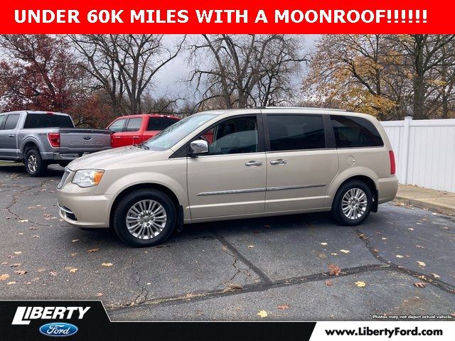 2015 Chrysler Town & Country Limited Platinum