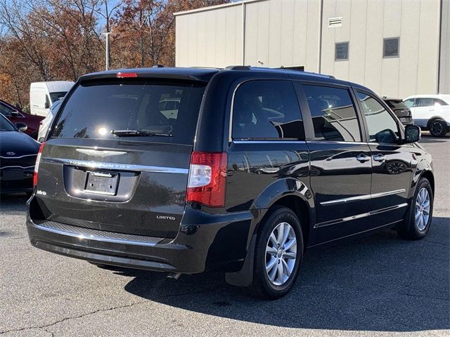 2015 Chrysler Town & Country Limited Platinum