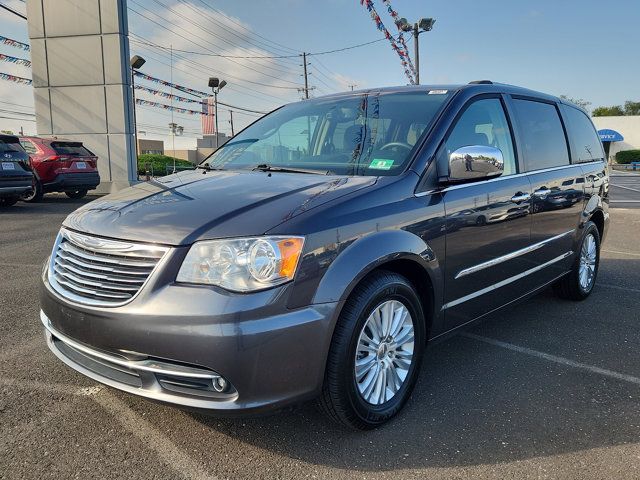 2015 Chrysler Town & Country Limited