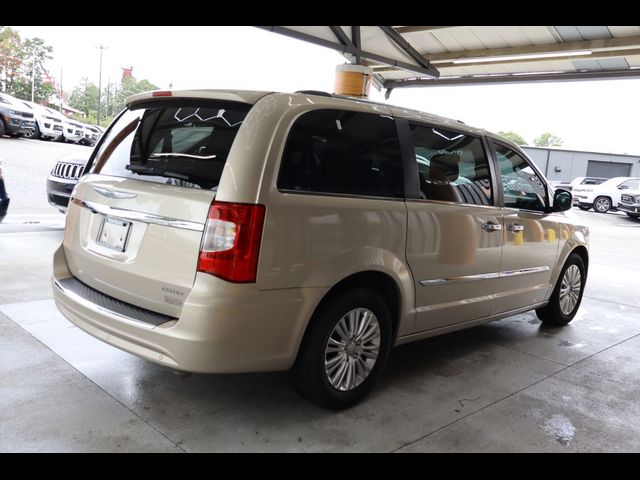 2015 Chrysler Town & Country Limited