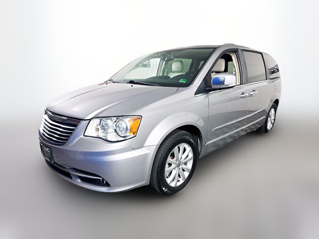 2015 Chrysler Town & Country Limited Platinum