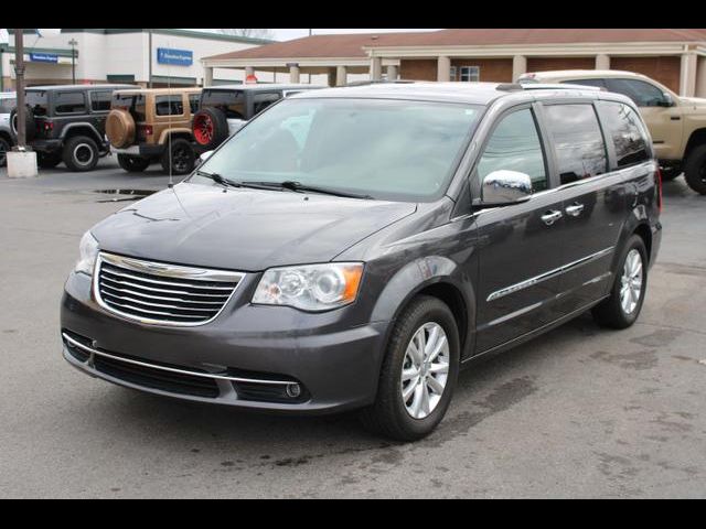 2015 Chrysler Town & Country Limited Platinum