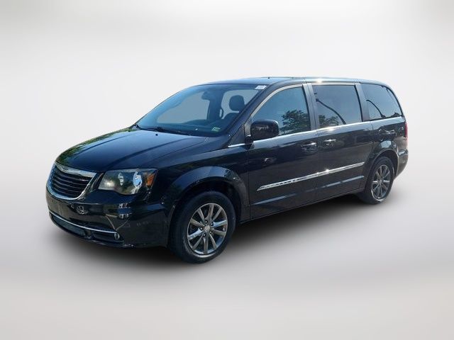 2015 Chrysler Town & Country S