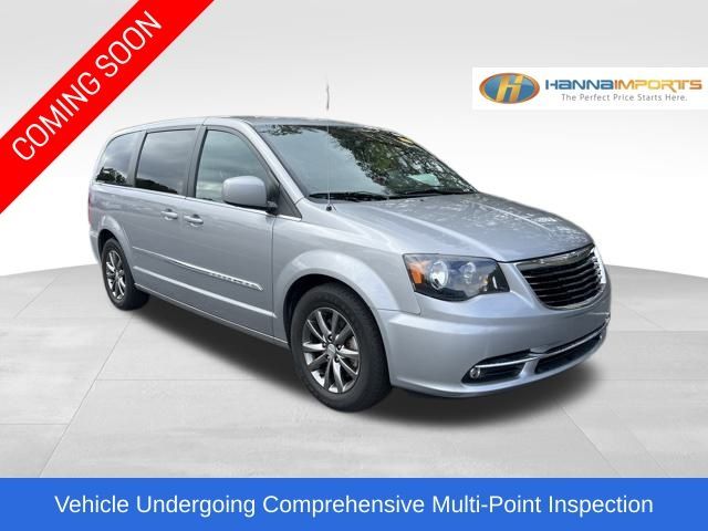 2015 Chrysler Town & Country S