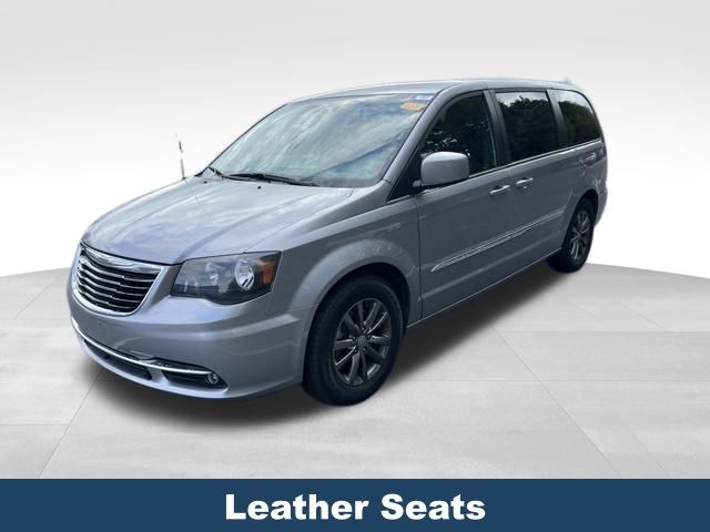 2015 Chrysler Town & Country S