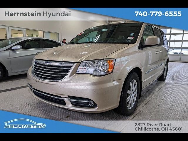 2015 Chrysler Town & Country Touring