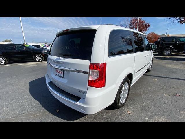 2015 Chrysler Town & Country Touring