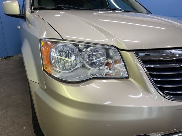 2015 Chrysler Town & Country Touring