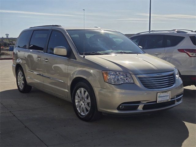 2015 Chrysler Town & Country Touring