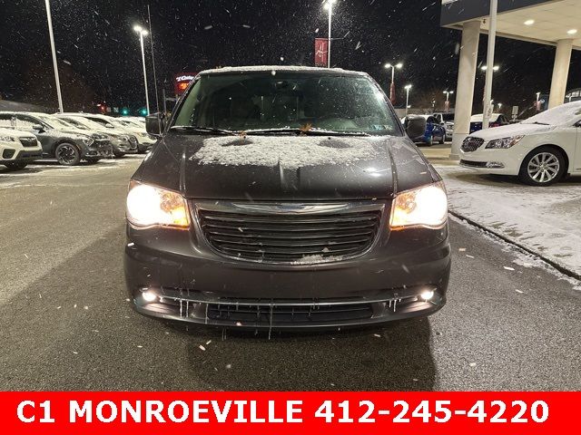 2015 Chrysler Town & Country Touring