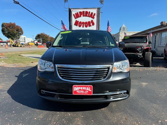 2015 Chrysler Town & Country Touring