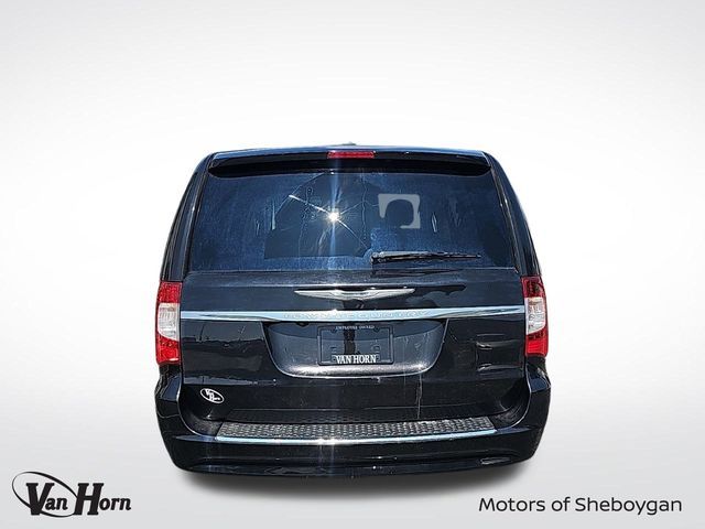 2015 Chrysler Town & Country Touring