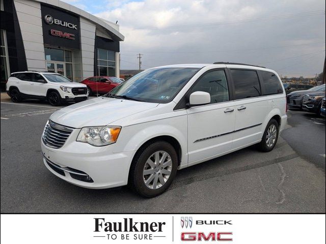 2015 Chrysler Town & Country Touring