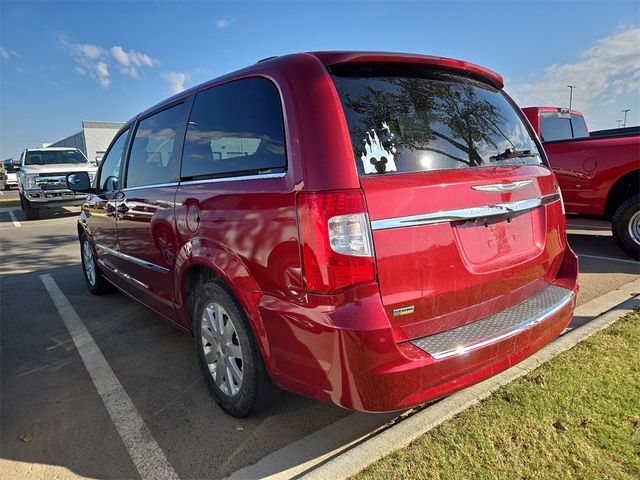 2015 Chrysler Town & Country Touring