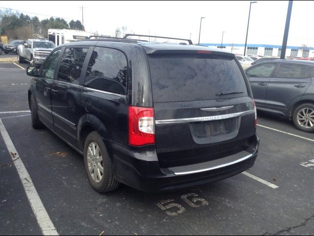 2015 Chrysler Town & Country Touring