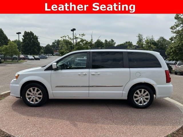 2015 Chrysler Town & Country Touring