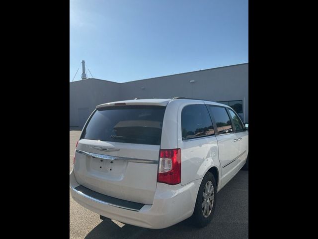 2015 Chrysler Town & Country Touring