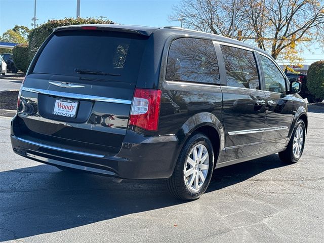 2015 Chrysler Town & Country Touring