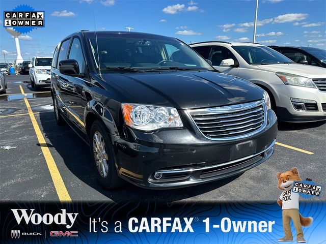 2015 Chrysler Town & Country Touring