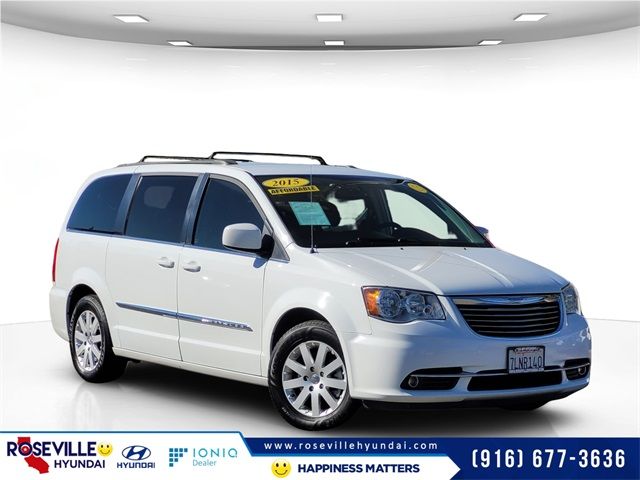 2015 Chrysler Town & Country Touring