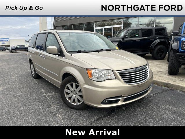 2015 Chrysler Town & Country Touring