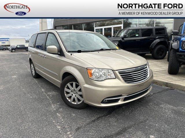 2015 Chrysler Town & Country Touring