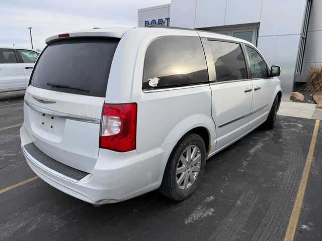 2015 Chrysler Town & Country Touring