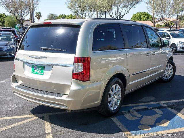 2015 Chrysler Town & Country Touring