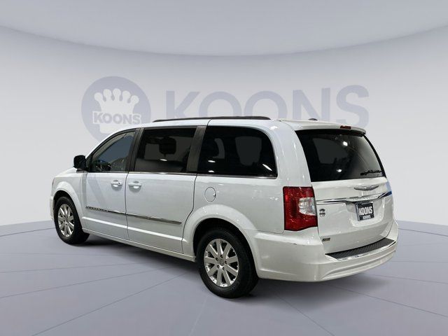 2015 Chrysler Town & Country Touring