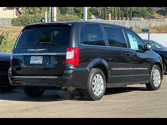 2015 Chrysler Town & Country Touring