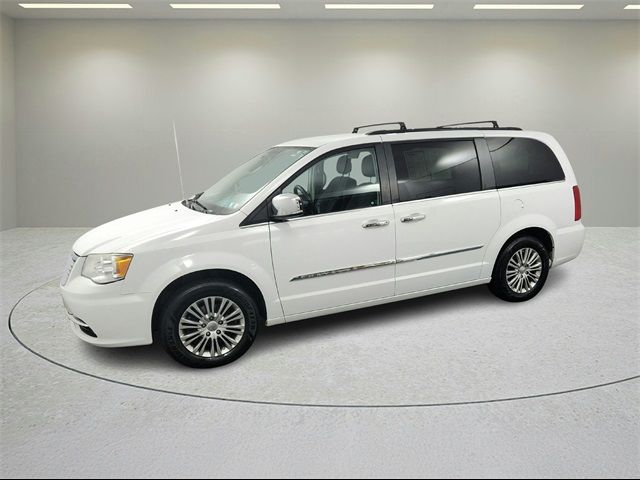 2015 Chrysler Town & Country Touring-L