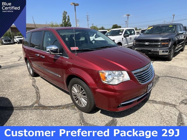 2015 Chrysler Town & Country Touring-L