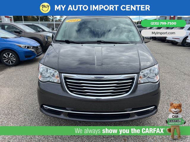 2015 Chrysler Town & Country Touring-L