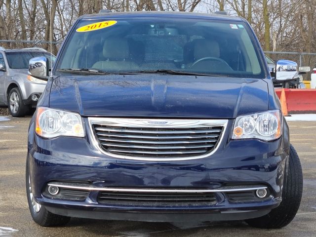 2015 Chrysler Town & Country Touring-L