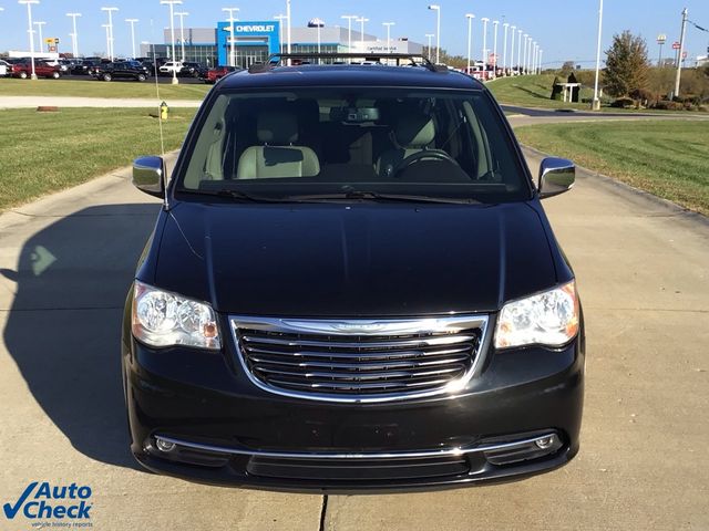 2015 Chrysler Town & Country Touring-L