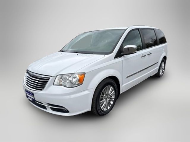 2015 Chrysler Town & Country Touring-L