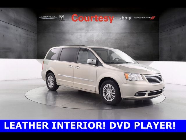 2015 Chrysler Town & Country Touring-L