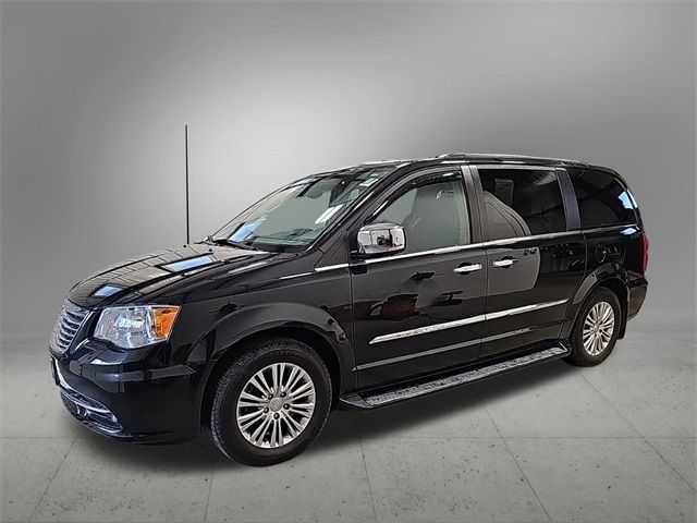 2015 Chrysler Town & Country Touring-L