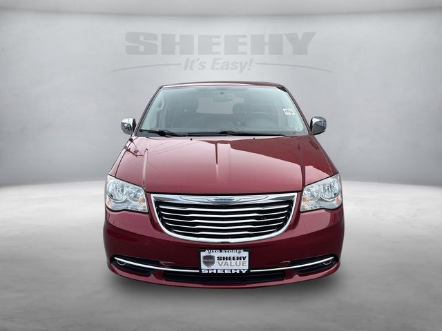 2015 Chrysler Town & Country Touring-L